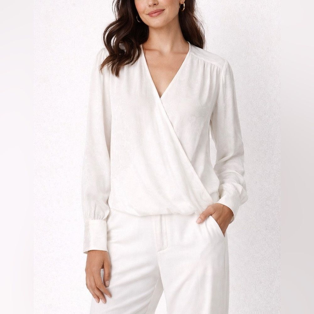 Rails Hillary Ivory Snake Jacquard Faux Wrap Blouse Long Sleeve V Neck Size S